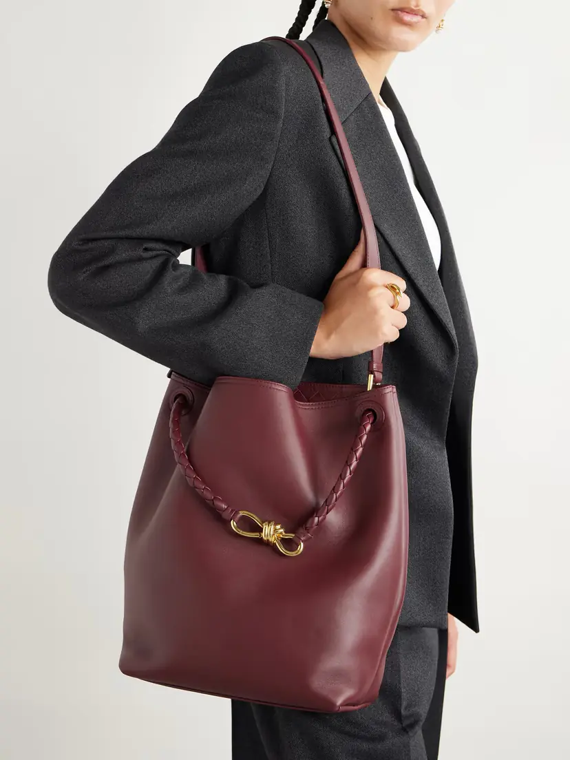 Bottega Veneta Andiamo Medium Leather Bucket Bag | Thumbnail 2 Bottega Veneta Andiamo Medium Leather Bucket Bag | Thumbnail 2
