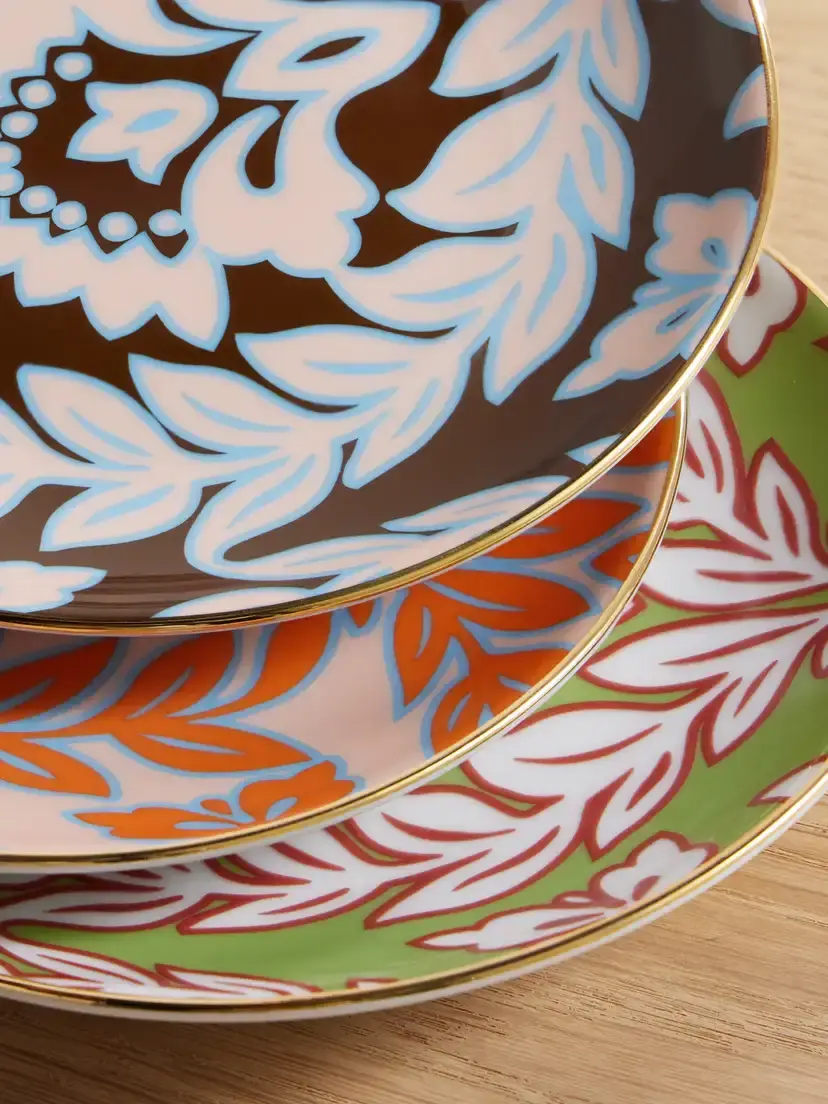 La DoubleJ Set Of Eight Gold-plated Painted Porcelain Charger Plates | Thumbnail 3