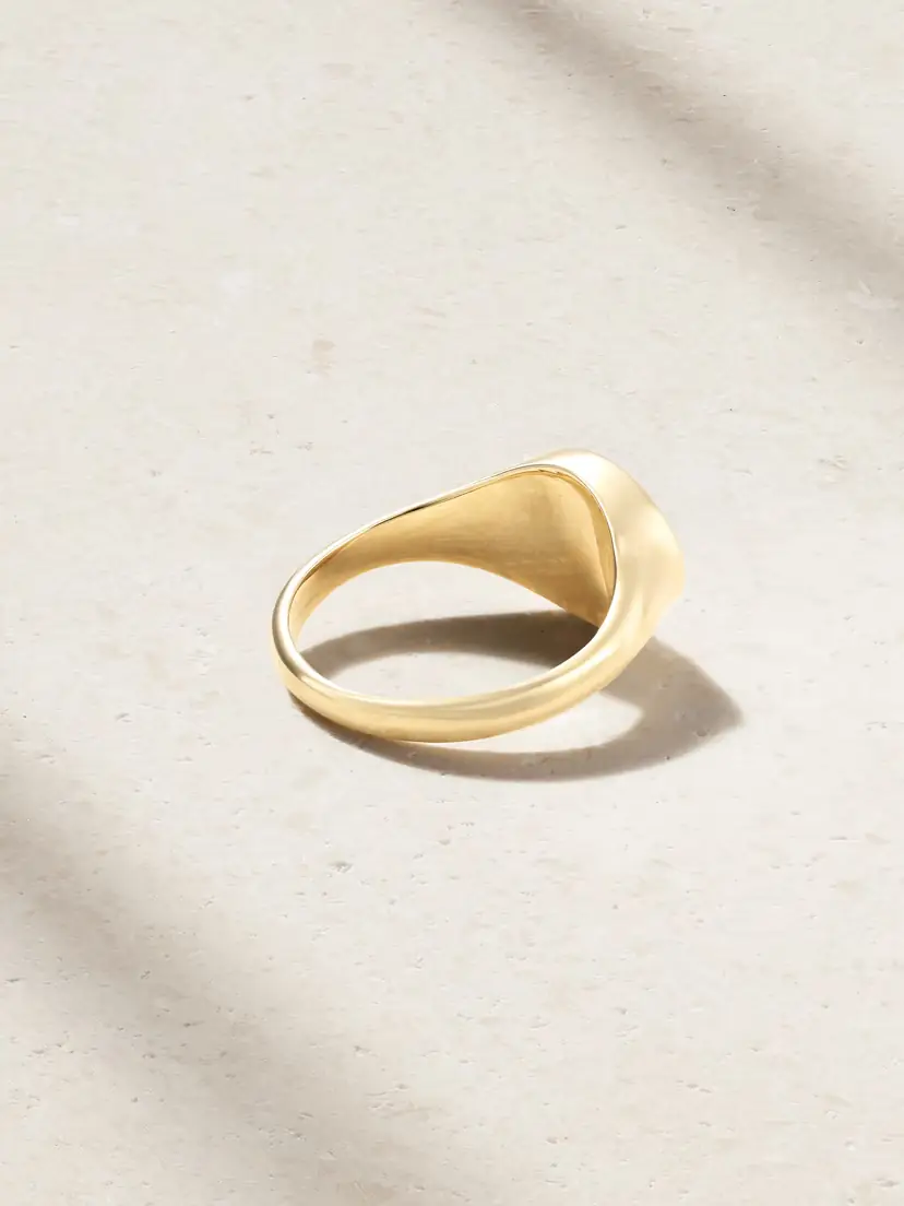 STONE AND STRAND The Essential Splurge 14-karat Gold Diamond Pinky Ring | Thumbnail 3