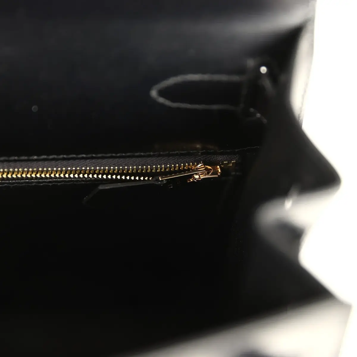 HERMÈS Hermes Kelly Sellier 28 Black Box Gold Hardware | Thumbnail 9 HERMÈS Hermes Kelly Sellier 28 Black Box Gold Hardware | Thumbnail 9