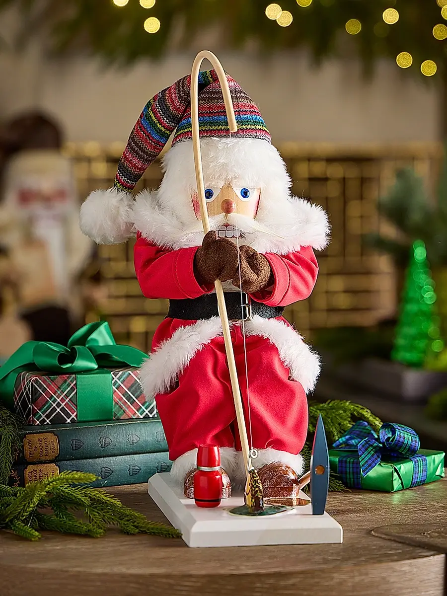 Steinbach Alaska Santa Tabletop Nutcracker | Thumbnail 2 Steinbach Alaska Santa Tabletop Nutcracker | Thumbnail 2
