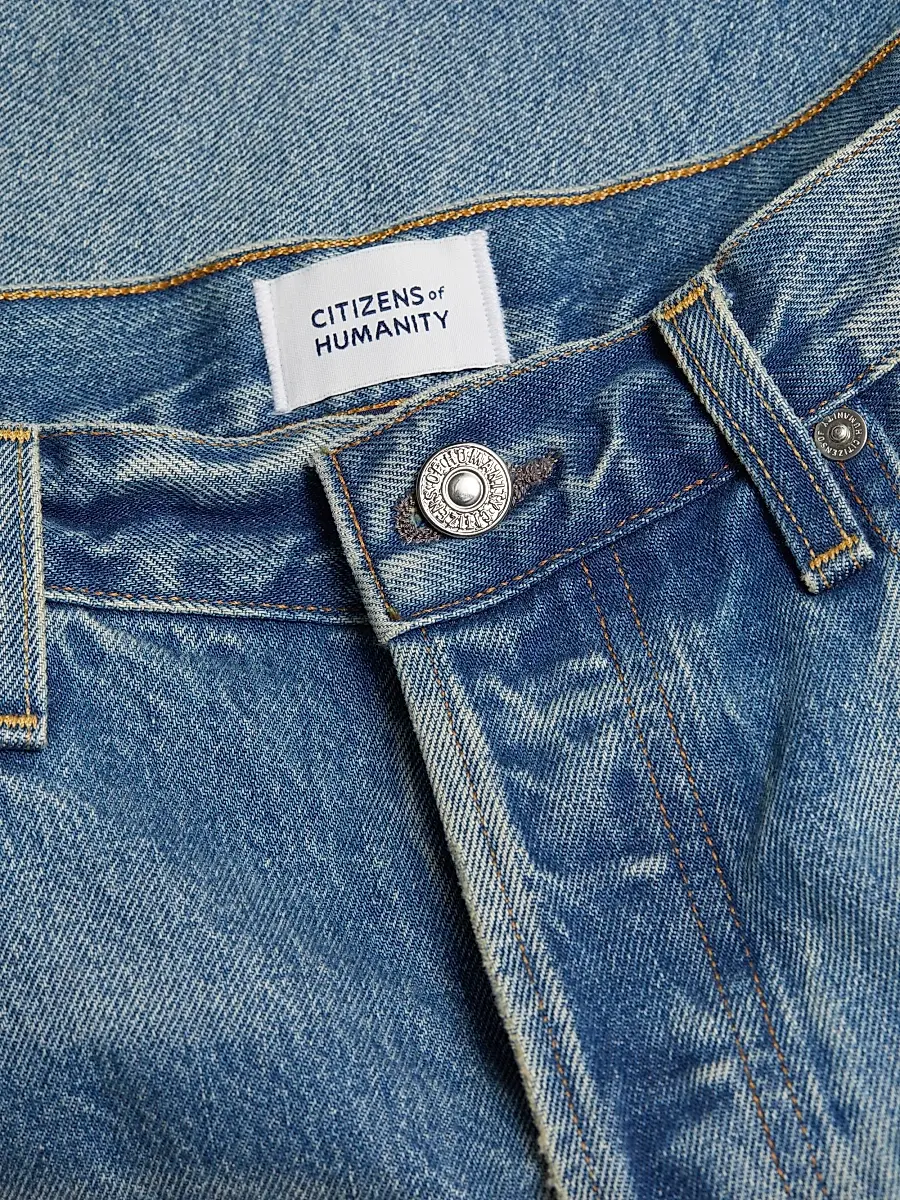 Citizens of Humanity Women's Ayla Baggy Raw-Edge Denim Shorts - Baby Lonia Medium Indigo | Thumbnail 7 Citizens of Humanity Women's Ayla Baggy Raw-Edge Denim Shorts - Baby Lonia Medium Indigo | Thumbnail 7