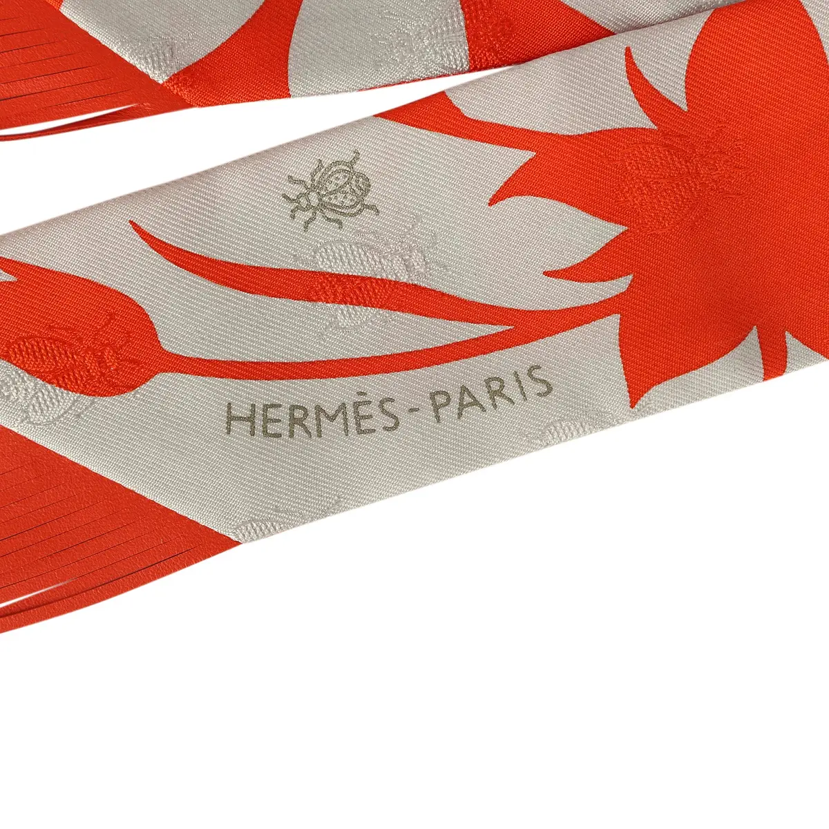 HERMÈS Hermes "Bouquet Final" Gris Perle and Vermillon Fringe Silk | Thumbnail 3 HERMÈS Hermes "Bouquet Final" Gris Perle and Vermillon Fringe Silk | Thumbnail 3