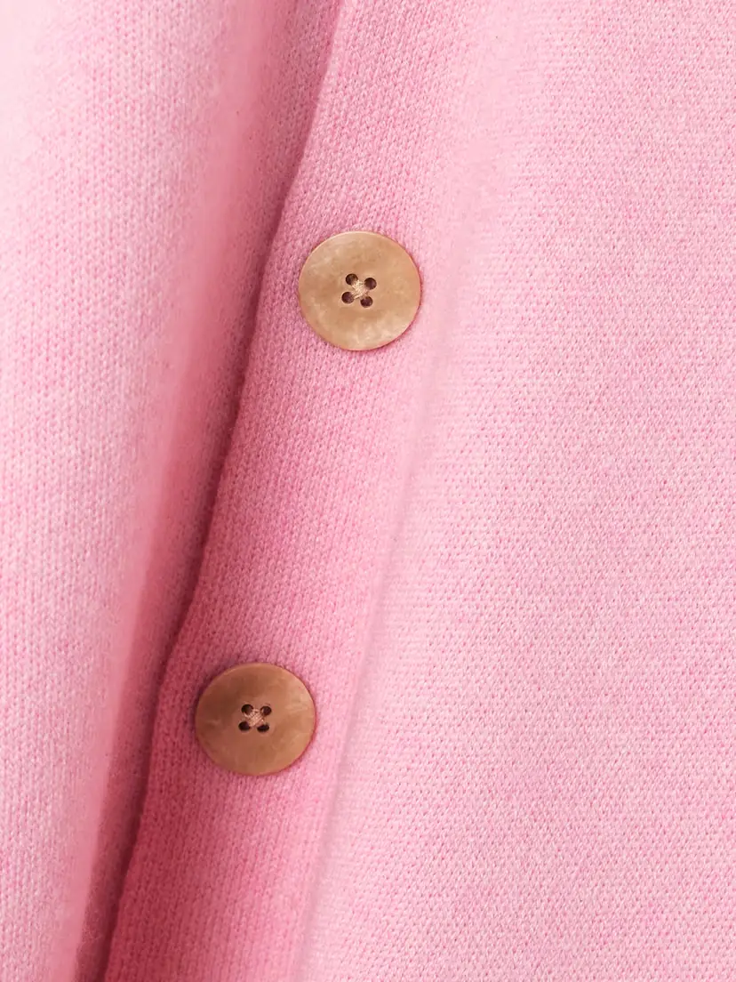 Guest In Residence Everywear Oversized Cashmere Cardigan | Thumbnail 5 Guest In Residence Everywear Oversized Cashmere Cardigan | Thumbnail 5