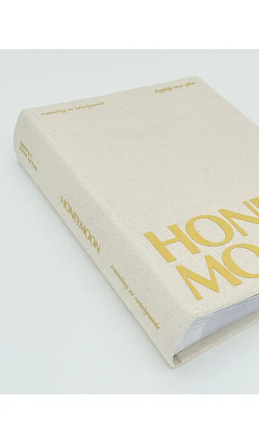 The Ceremony Club Honeymoon Photo Album | Thumbnail 2 The Ceremony Club Honeymoon Photo Album | Thumbnail 2