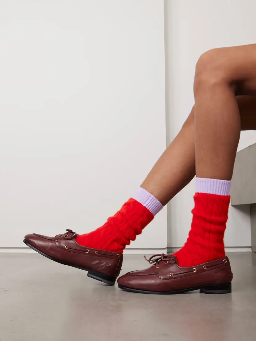 Guest In Residence Two-tone Cable-knit Cashmere Socks | Thumbnail 2