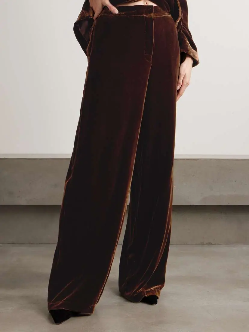 Olivia von Halle Jagger Velvet Pajama Set | Thumbnail 5 Olivia von Halle Jagger Velvet Pajama Set | Thumbnail 5