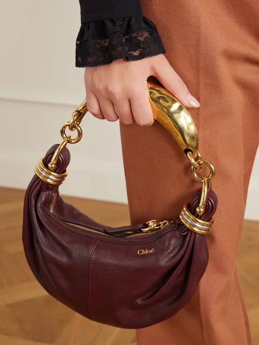 Chloé Bracelet Embellished Textured-leather Shoulder Bag | Thumbnail 3