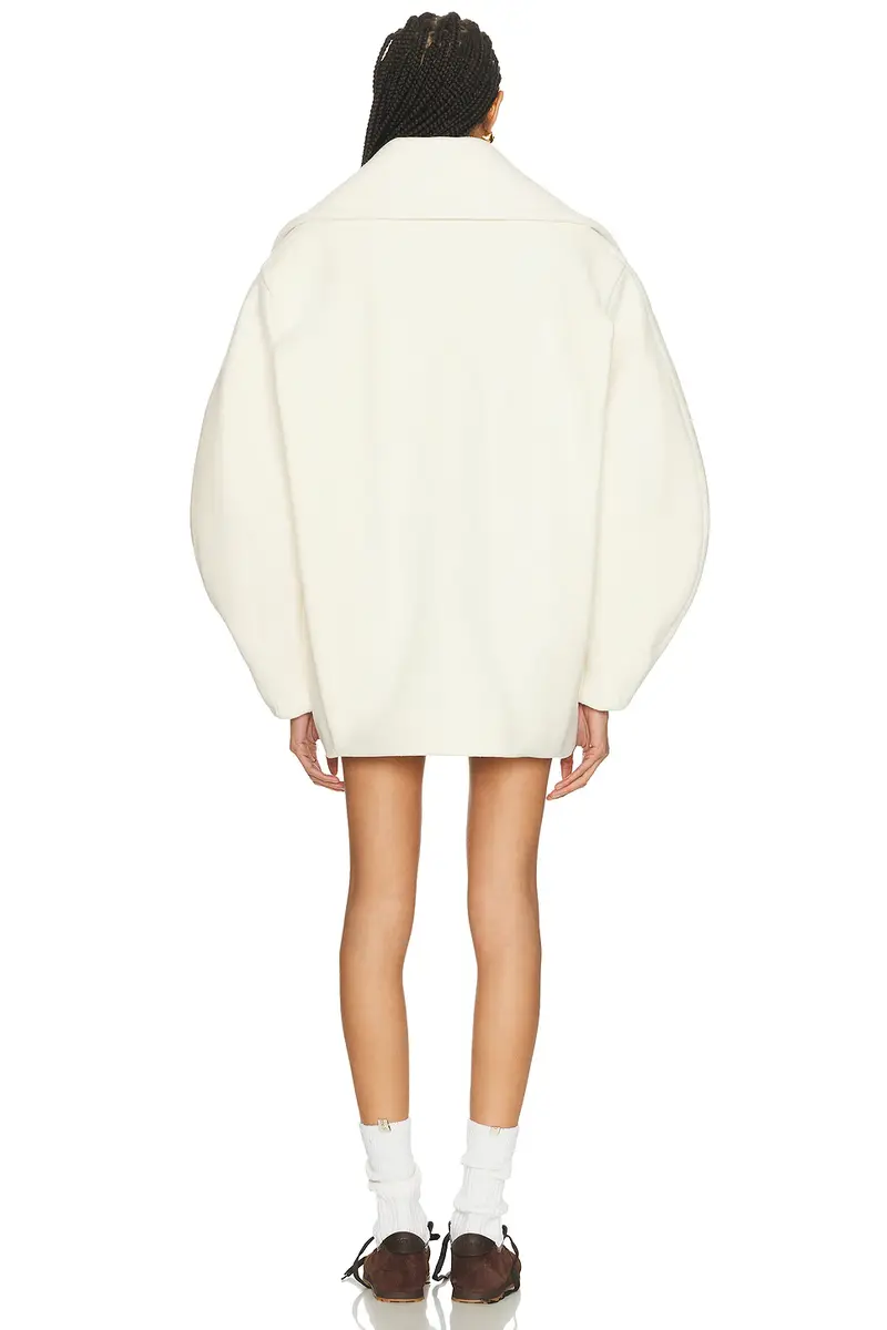 Jacquemus Le Caban Ovalo | Thumbnail 3