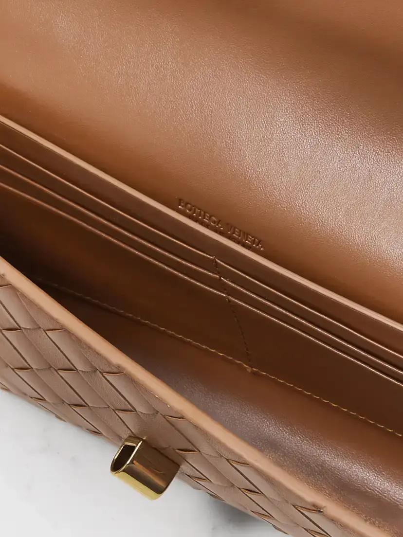 Bottega Veneta Andiamo Long Intrecciato Leather Clutch | Thumbnail 5 Bottega Veneta Andiamo Long Intrecciato Leather Clutch | Thumbnail 5