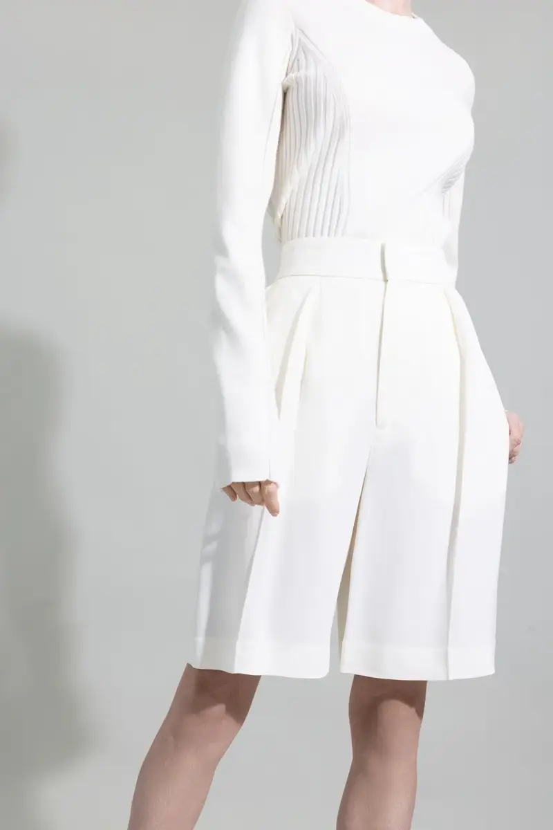 Victoria Beckham Tailored Shorts | Thumbnail 3