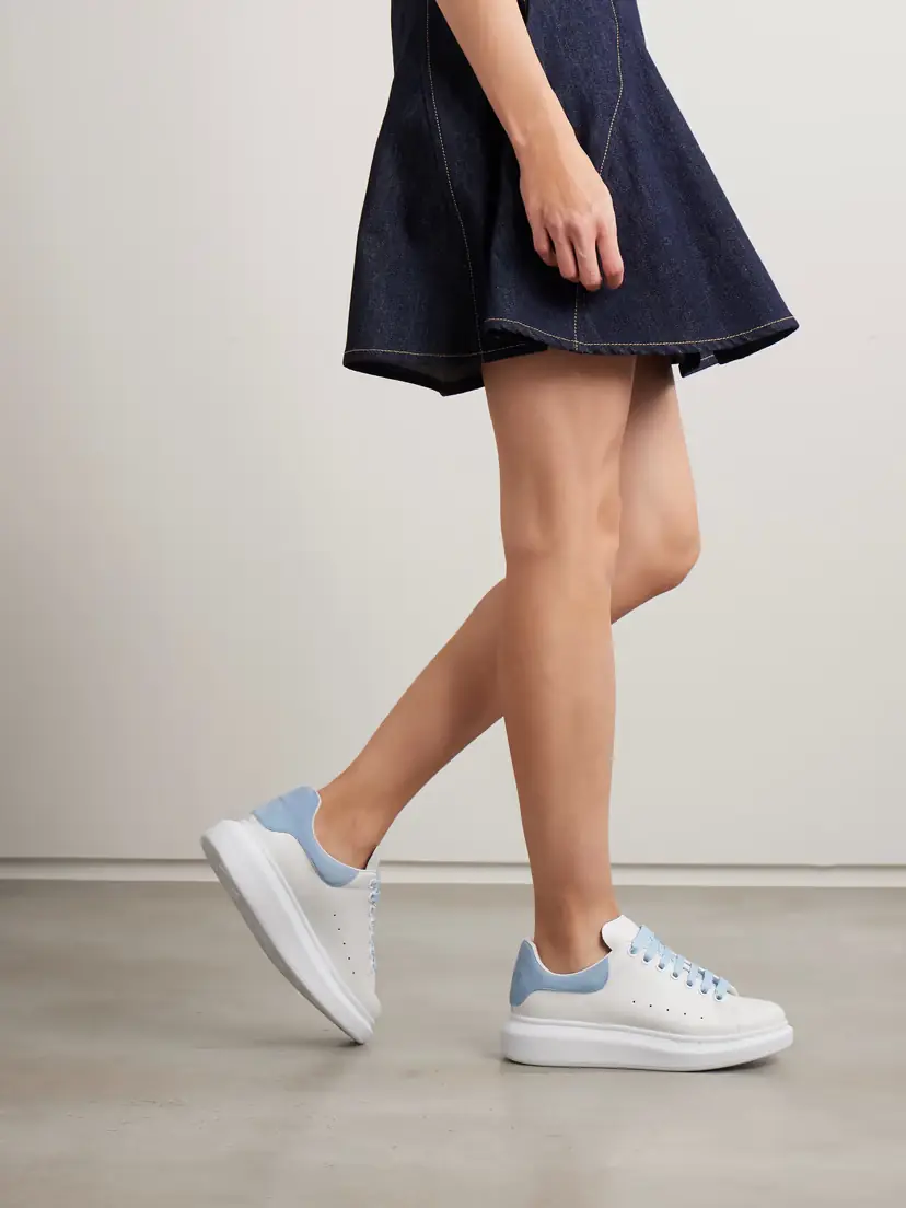 Alexander McQueen Overisize-sole Suede-trimmed Leather Sneakers | Thumbnail 2 Alexander McQueen Overisize-sole Suede-trimmed Leather Sneakers | Thumbnail 2