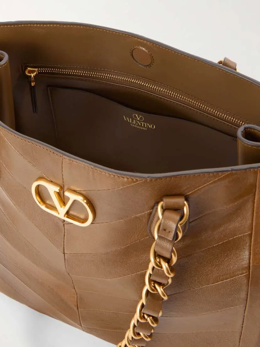 Valentino Garavani Jean Chain-detailed Paneled Leather Tote | Thumbnail 6 Valentino Garavani Jean Chain-detailed Paneled Leather Tote | Thumbnail 6