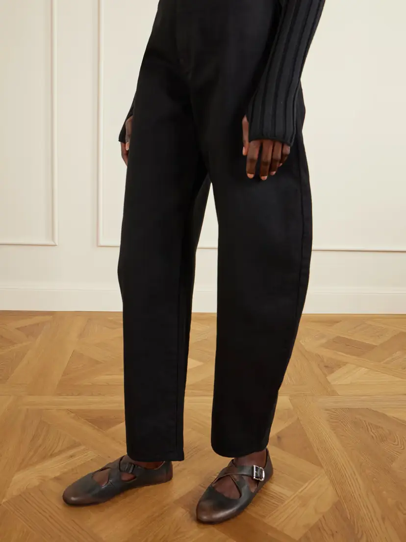 Alaïa Criss Cross Leather Ballet Flats | Thumbnail 2 Alaïa Criss Cross Leather Ballet Flats | Thumbnail 2