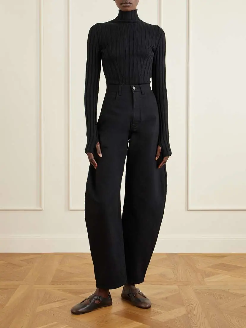 Alaïa Criss Cross Leather Ballet Flats | Thumbnail 4 Alaïa Criss Cross Leather Ballet Flats | Thumbnail 4