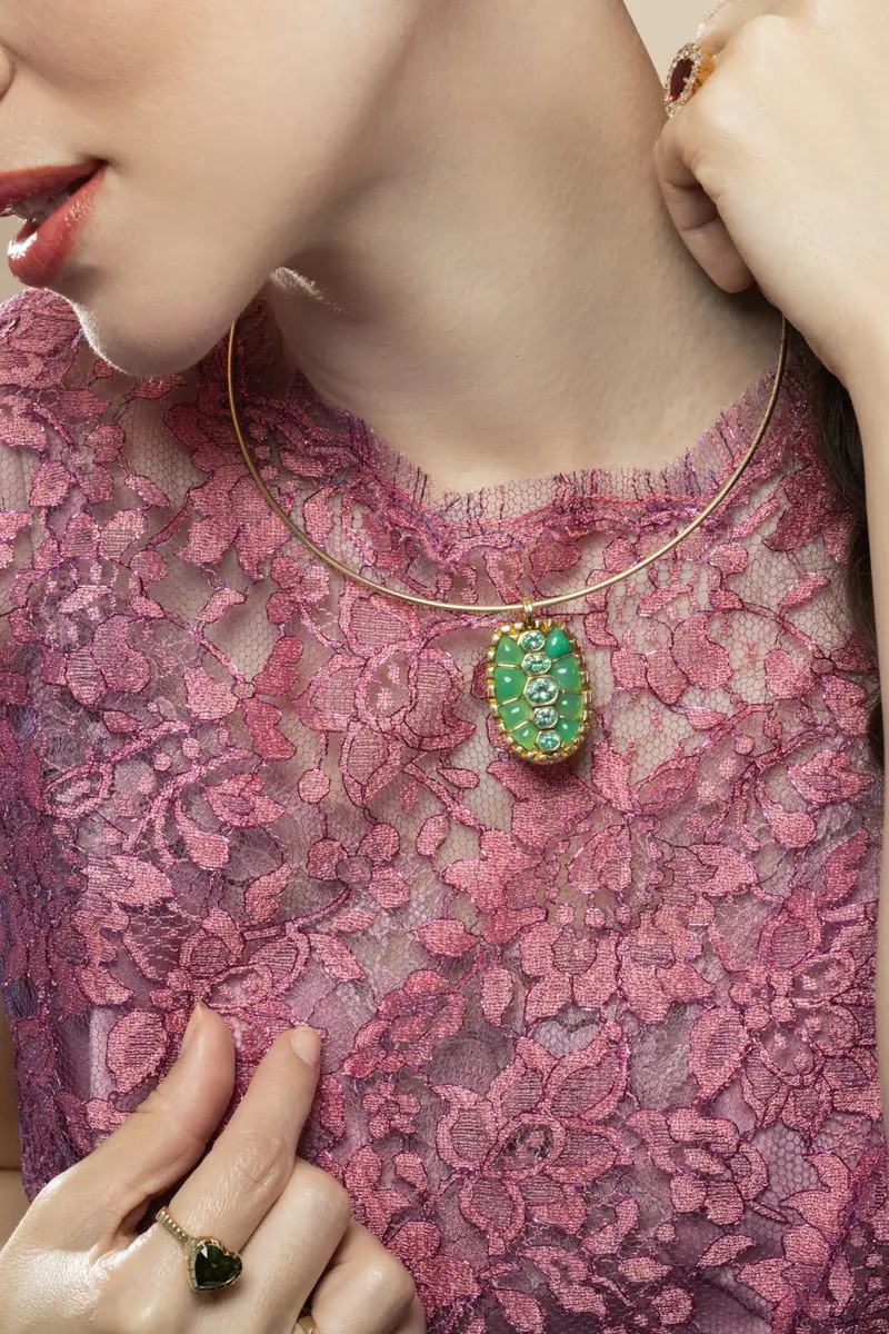 Retrouvaí Chrysoprase Paraiba Tortoiseshell Pendant Necklace | Thumbnail 5 Retrouvaí Chrysoprase Paraiba Tortoiseshell Pendant Necklace | Thumbnail 5