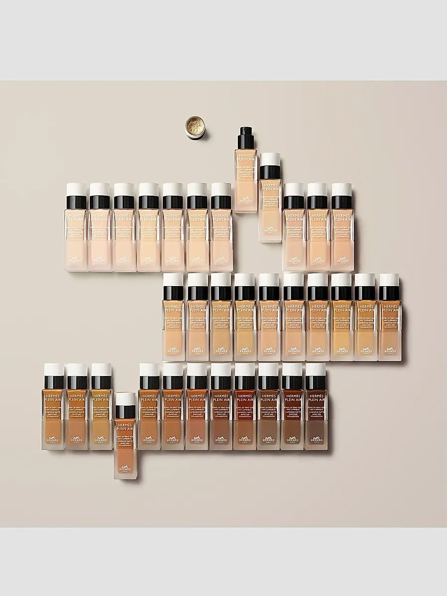 HERMÈS Hermès Plein Air Luminous Matte Skin Care Foundation | Thumbnail 9 HERMÈS Hermès Plein Air Luminous Matte Skin Care Foundation | Thumbnail 9