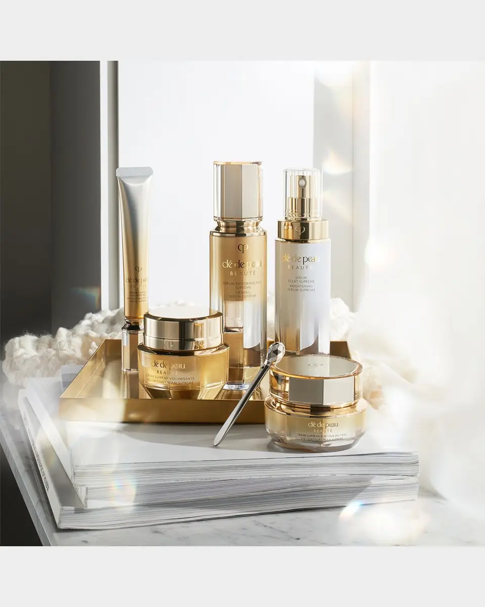 CLÉ DE PEAU BEAUTÉ Wrinkle Smoothing Serum Supreme, 0.68 oz. | Thumbnail 6 CLÉ DE PEAU BEAUTÉ Wrinkle Smoothing Serum Supreme, 0.68 oz. | Thumbnail 6