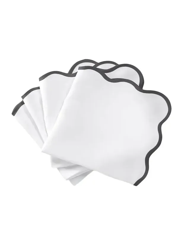 Matouk Casual Couture Scallop Napkins, Set of 4