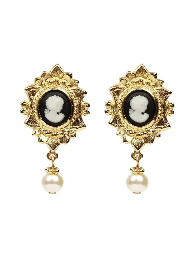Cameo Pearly Pendant Earrings
