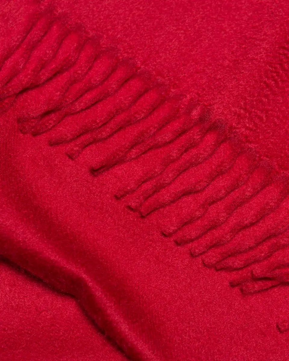 Begg x Co Men's Arran Solid Carmine Scarf | Thumbnail 2