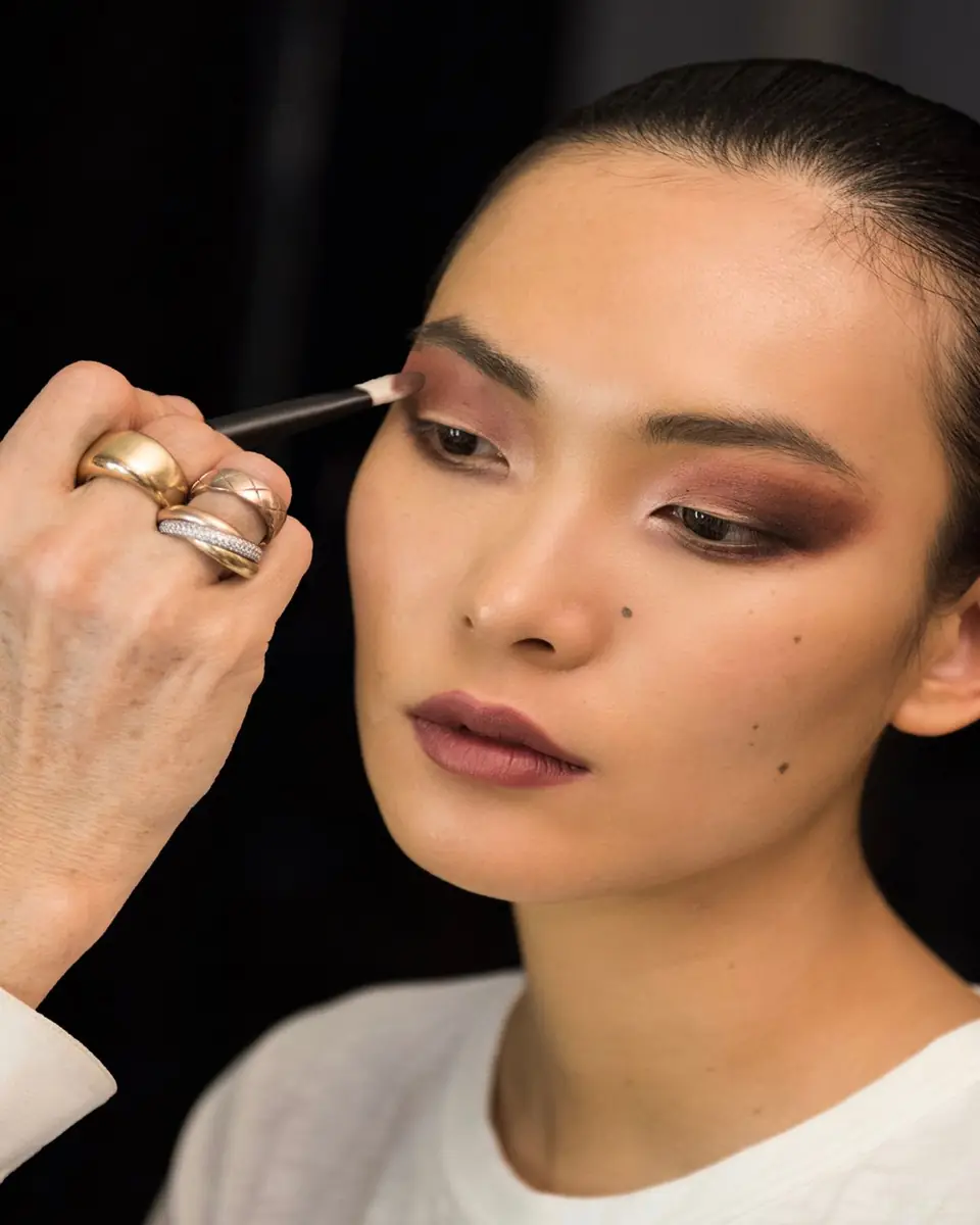 Westman Atelier Eye Shadow I Brush | Thumbnail 3