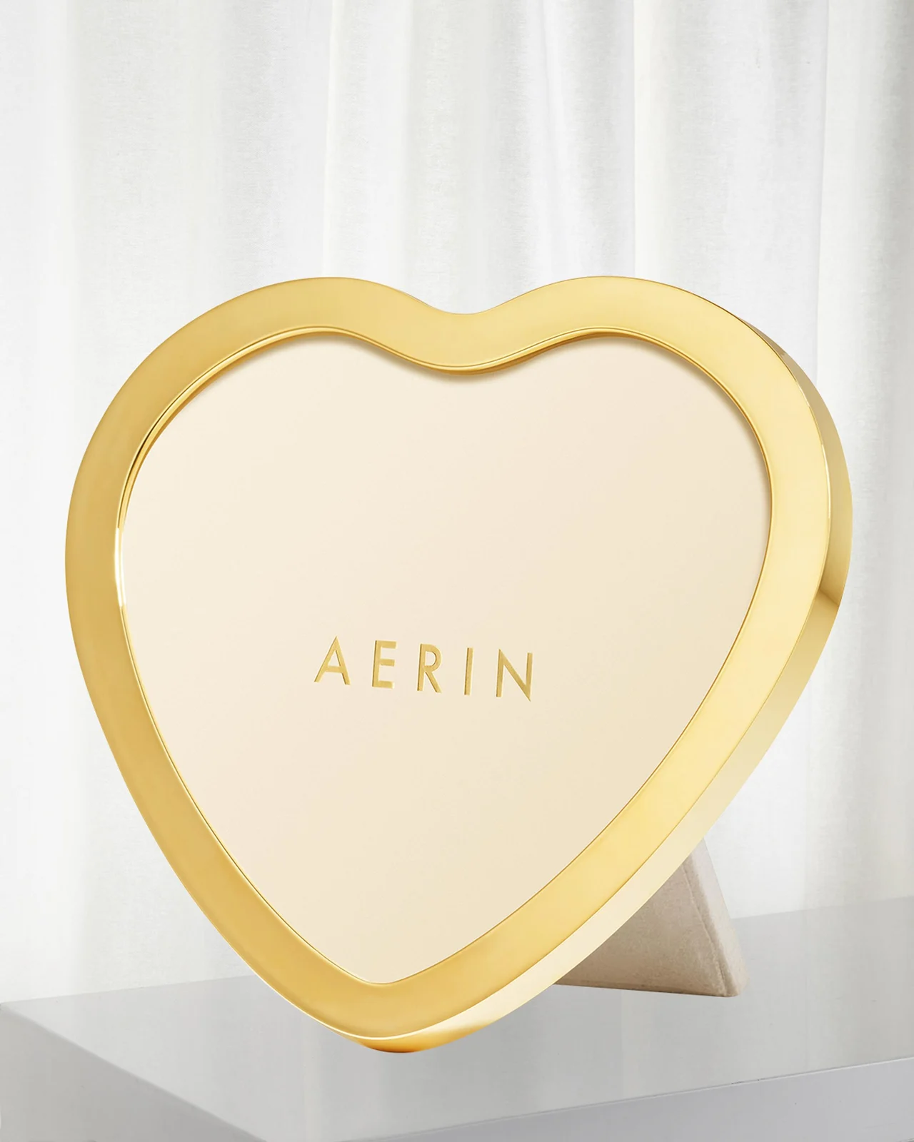 AERIN Martin Heart Frame