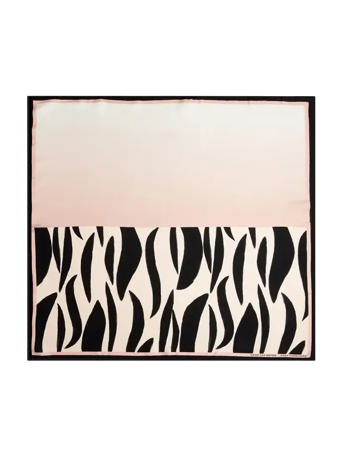 Rosa Carnivora Silk Foulard Rosa Carnivora Silk Foulard