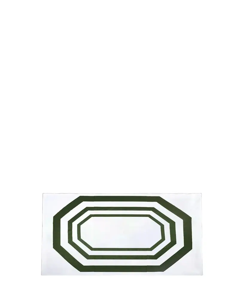 The Lino Essential Green Tablecloth, 71" x 125" | Image 1 The Lino Essential Green Tablecloth, 71" x 125" | Image 1