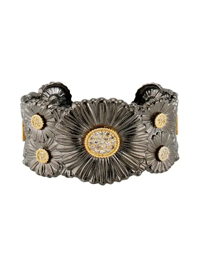 Silver and 18K Gold Daisy Blossoms Bracelet with Diamonds Silver and 18K Gold Daisy Blossoms Bracelet with Diamonds