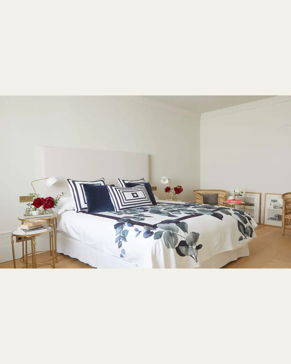 The Lino Eucalyptus 500 Thread-Count Queen Duvet Cover | Thumbnail 2