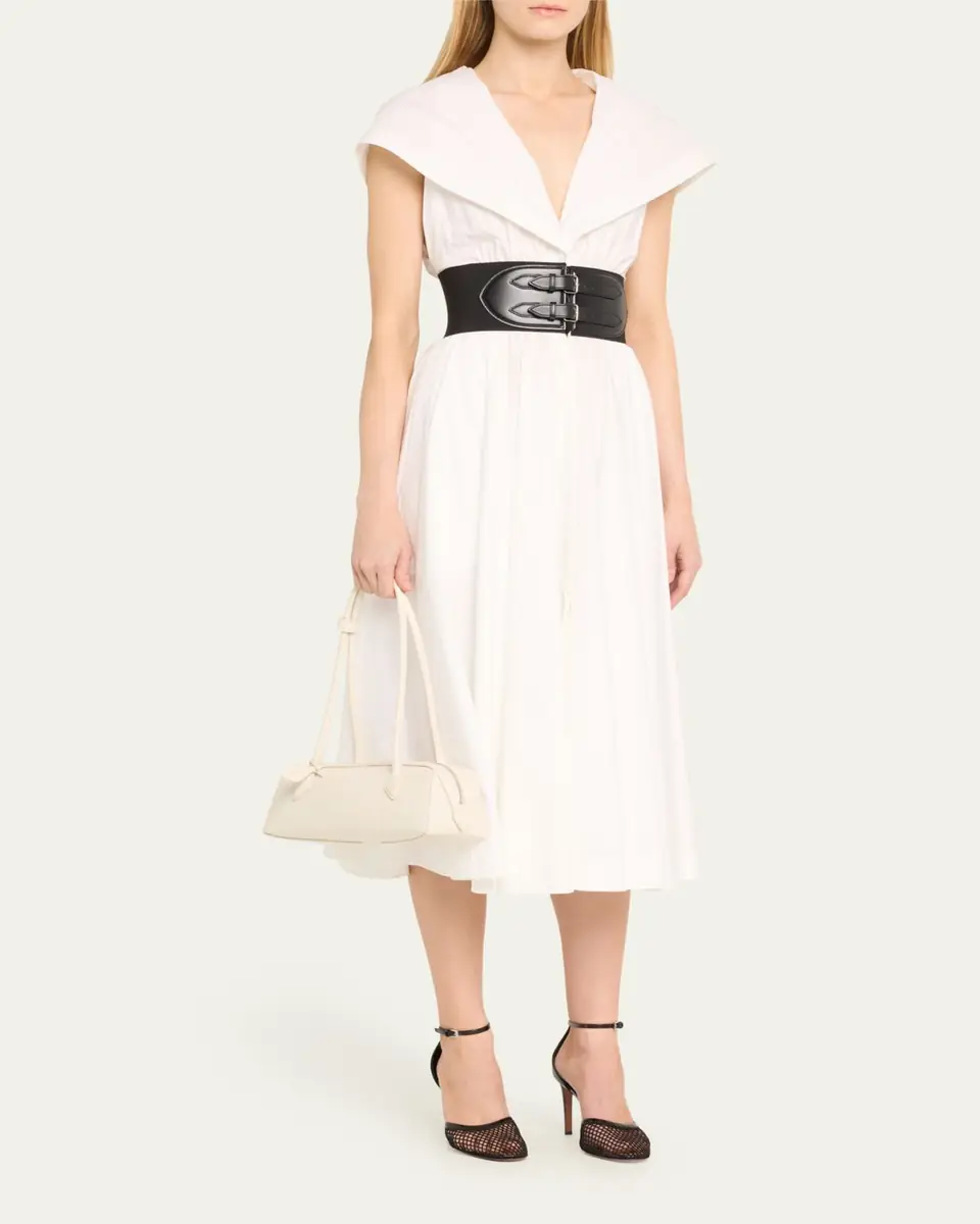 Alaïa Le Teckel Medium Shoulder Bag in Goatskin | Thumbnail 16 Alaïa Le Teckel Medium Shoulder Bag in Goatskin | Thumbnail 16