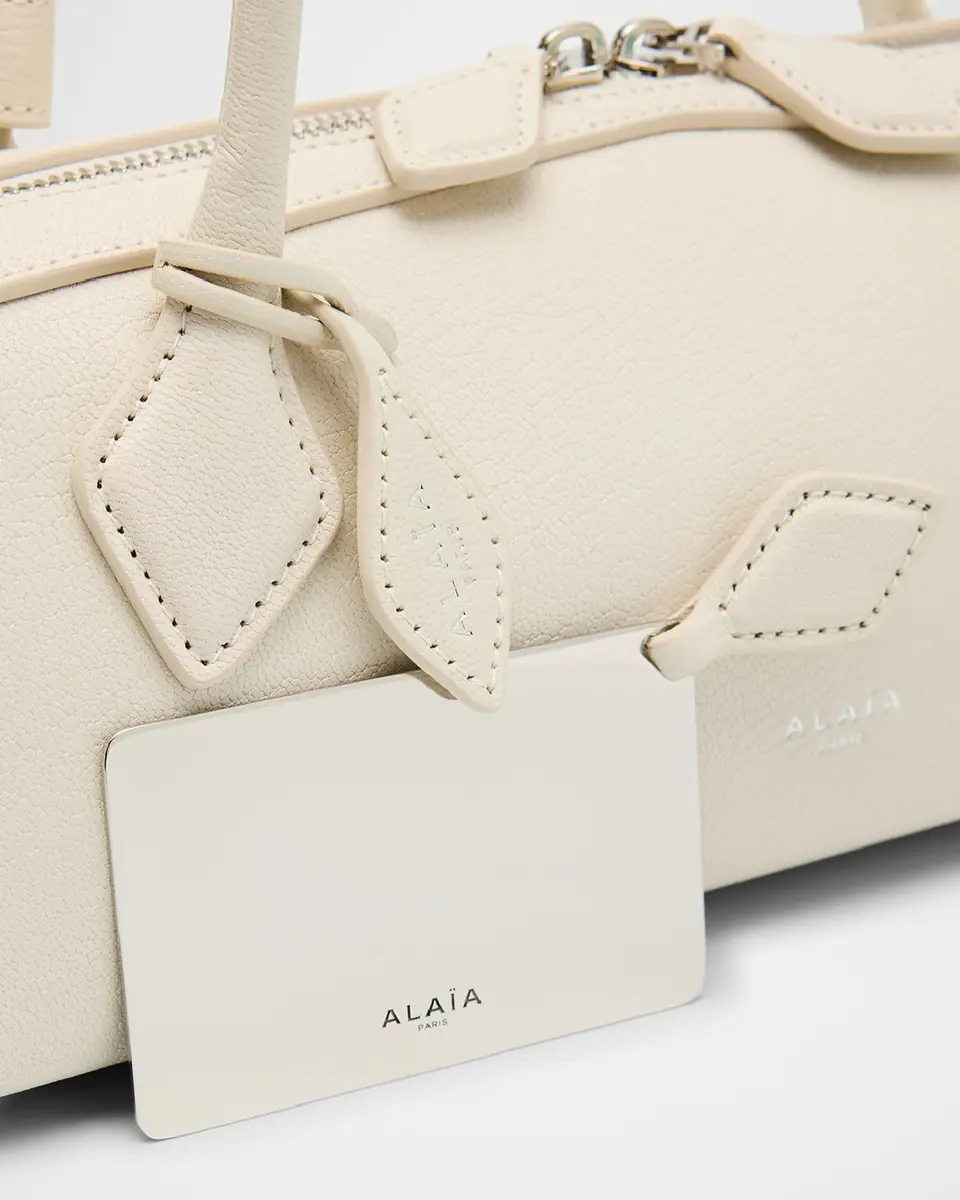 Alaïa Le Teckel Medium Shoulder Bag in Goatskin | Thumbnail 33 Alaïa Le Teckel Medium Shoulder Bag in Goatskin | Thumbnail 33
