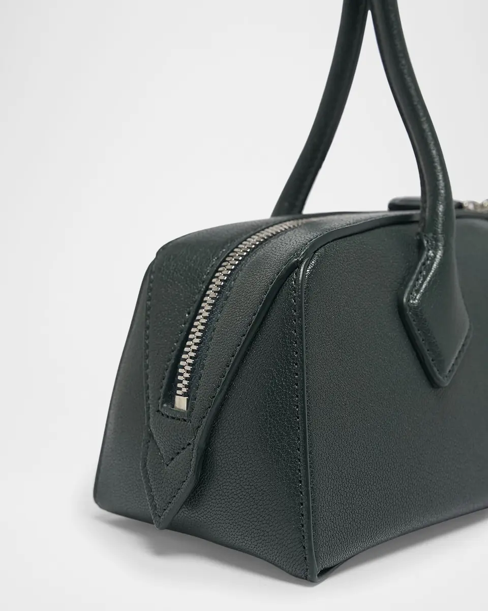 Alaïa Le Teckel Medium Shoulder Bag in Goatskin | Thumbnail 52 Alaïa Le Teckel Medium Shoulder Bag in Goatskin | Thumbnail 52