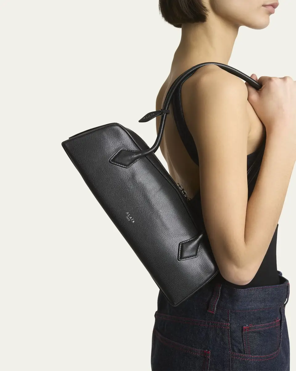 Alaïa Le Teckel Medium Shoulder Bag in Goatskin | Thumbnail 8 Alaïa Le Teckel Medium Shoulder Bag in Goatskin | Thumbnail 8