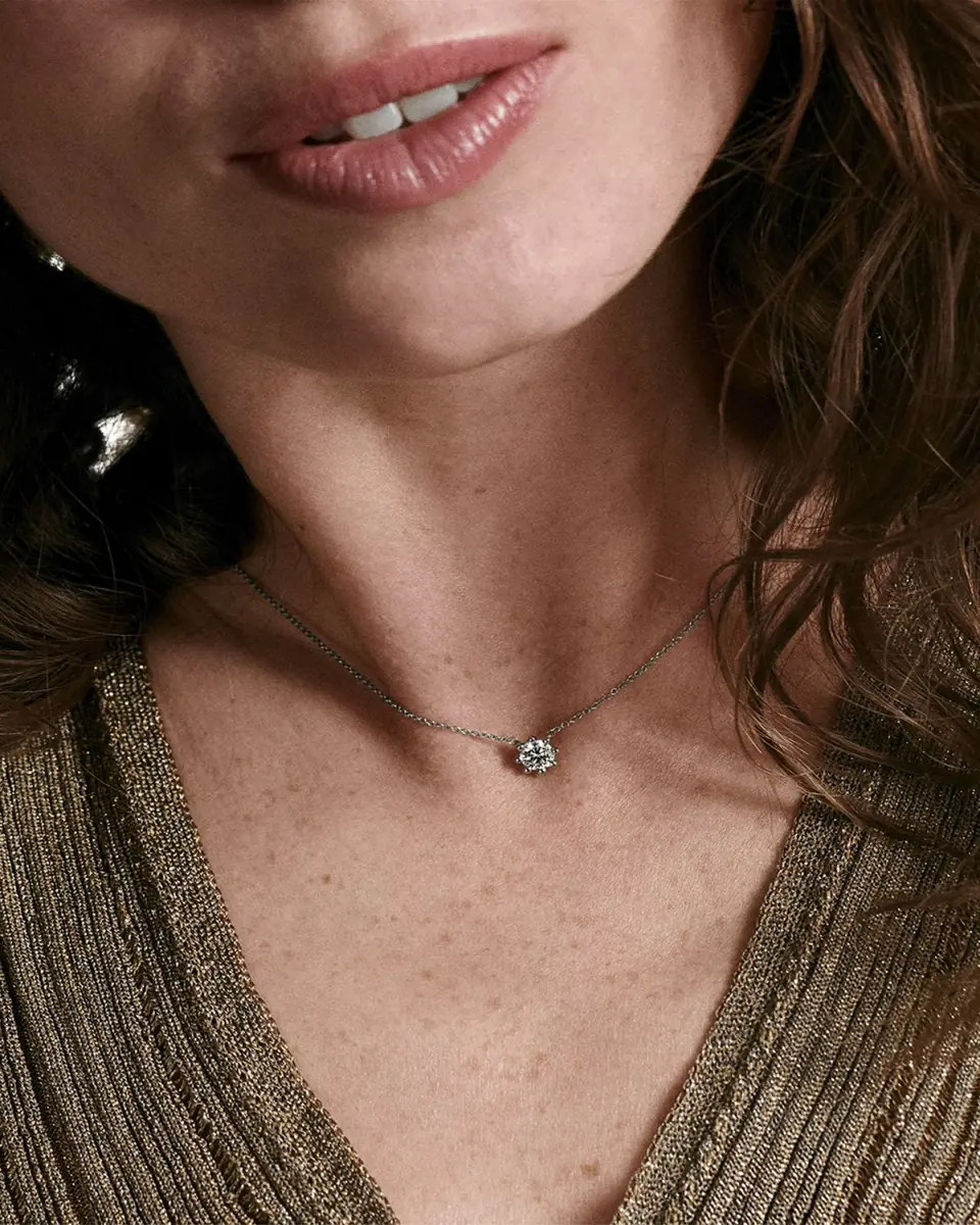 Oscar Massin Beaded 18K Recycled White Gold and Lab Grown Diamond Medium Pendant Necklace | Thumbnail 3 Oscar Massin Beaded 18K Recycled White Gold and Lab Grown Diamond Medium Pendant Necklace | Thumbnail 3