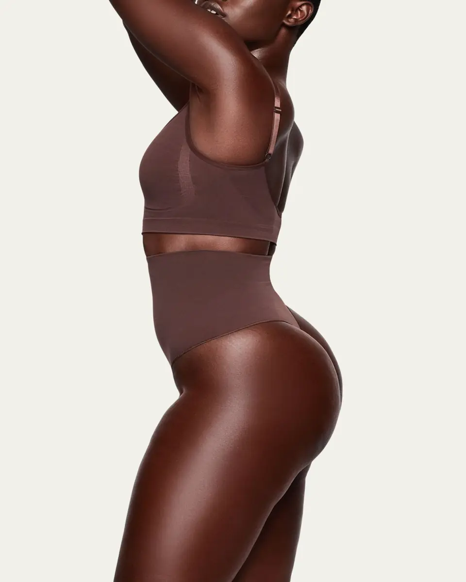 SKIMS Seamless Sculpt Pullover Bra | Thumbnail 16