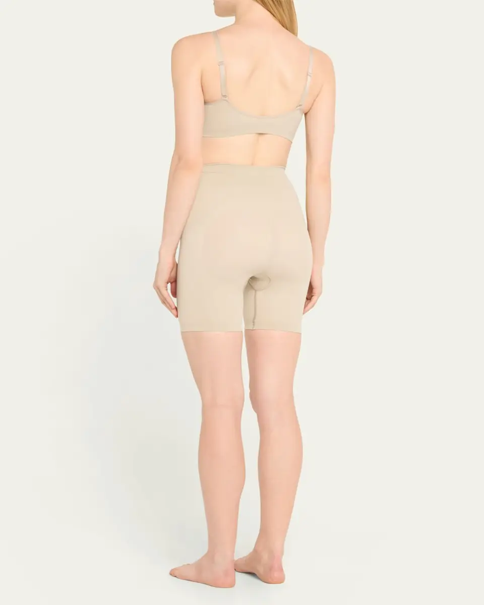 SKIMS Seamless Sculpt Pullover Bra | Thumbnail 23