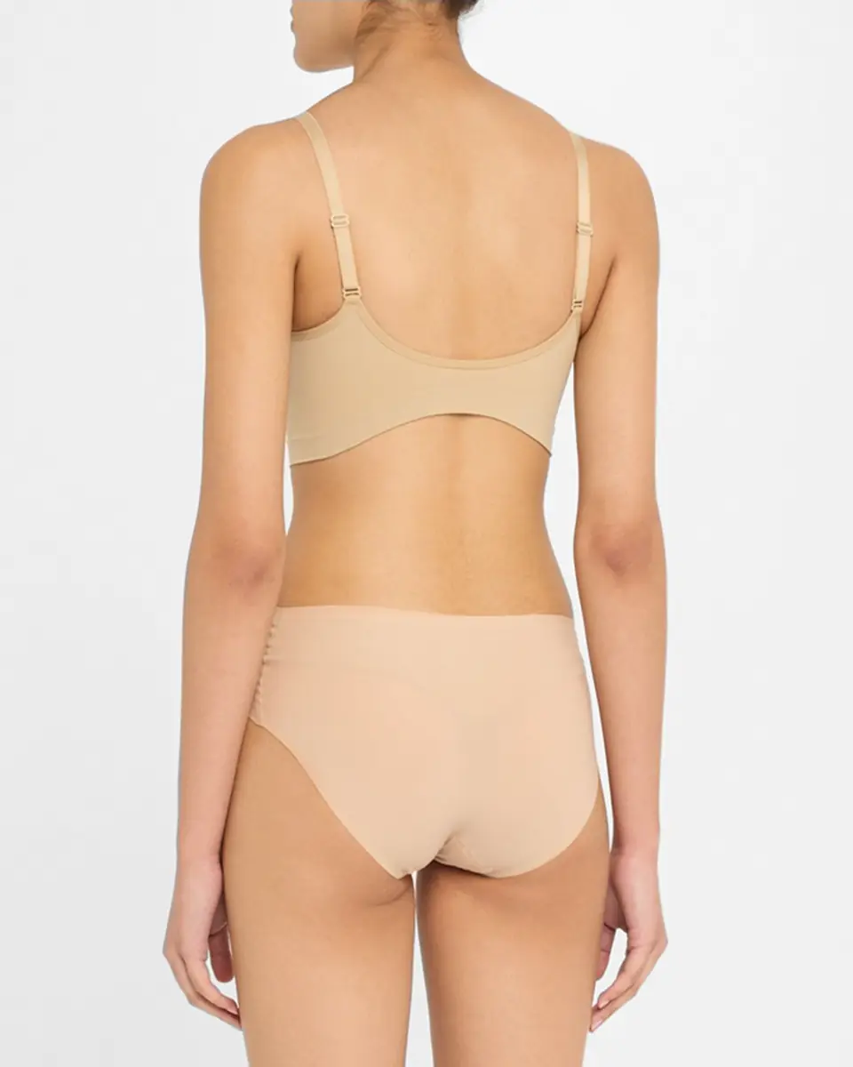 SKIMS Seamless Sculpt Pullover Bra | Thumbnail 27