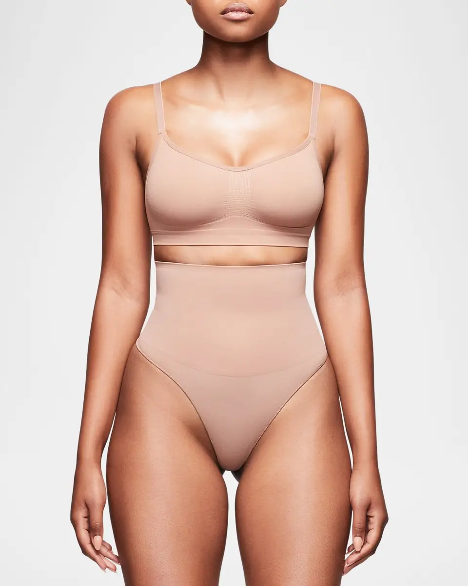 SKIMS Seamless Sculpt Pullover Bra | Thumbnail 30
