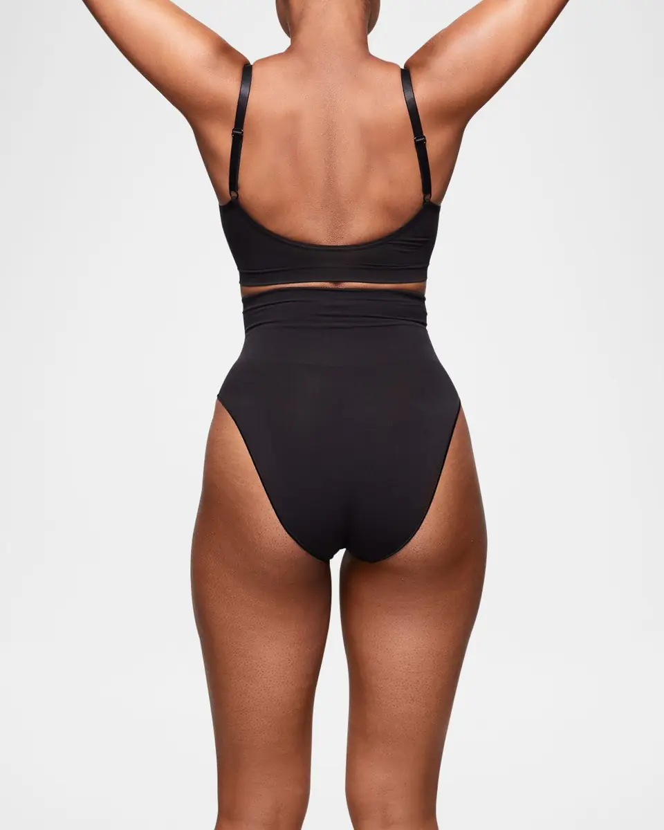 SKIMS Seamless Sculpt Pullover Bra | Thumbnail 34