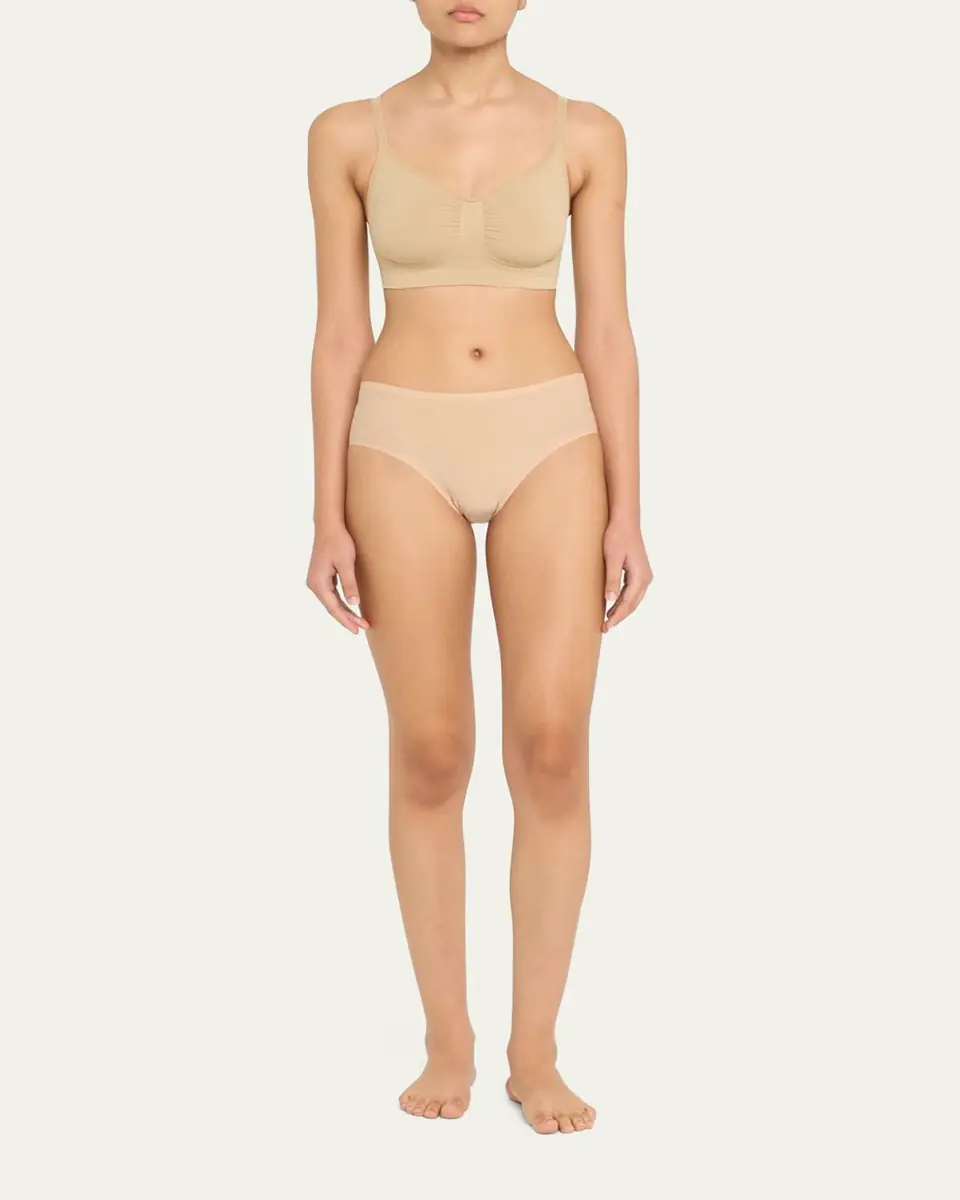 SKIMS Seamless Sculpt Pullover Bra | Thumbnail 10