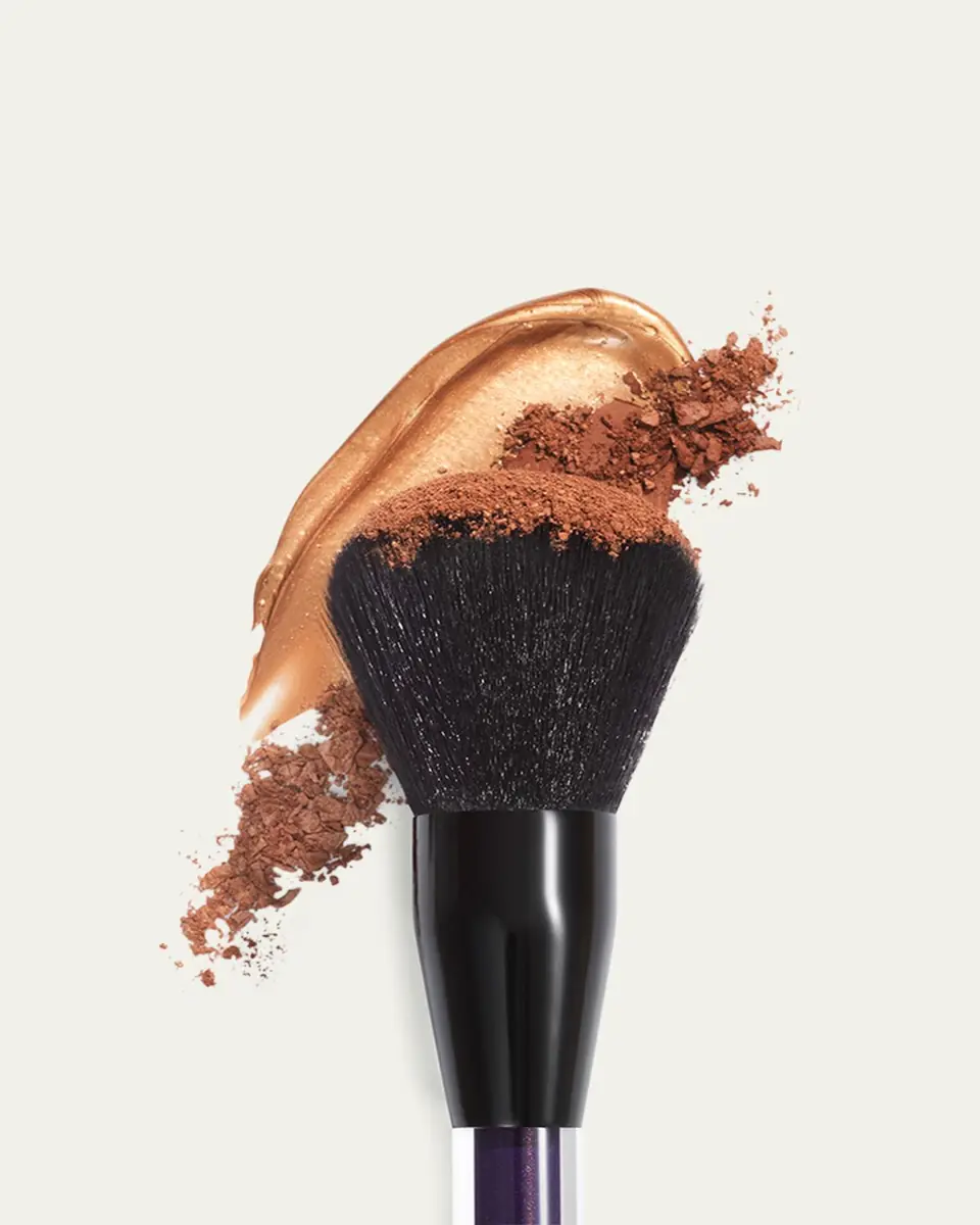 KEVYN AUCOIN Large Face and Body Brush | Thumbnail 3 KEVYN AUCOIN Large Face and Body Brush | Thumbnail 3