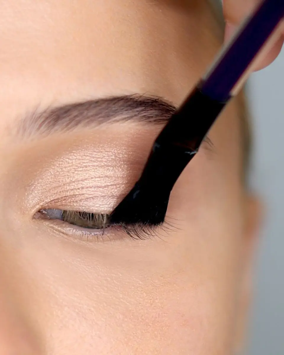KEVYN AUCOIN Angled Fan Mascara Brush | Thumbnail 4 KEVYN AUCOIN Angled Fan Mascara Brush | Thumbnail 4