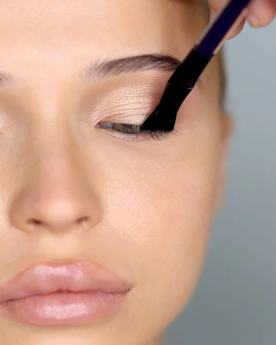 KEVYN AUCOIN Angled Fan Mascara Brush | Thumbnail 5 KEVYN AUCOIN Angled Fan Mascara Brush | Thumbnail 5