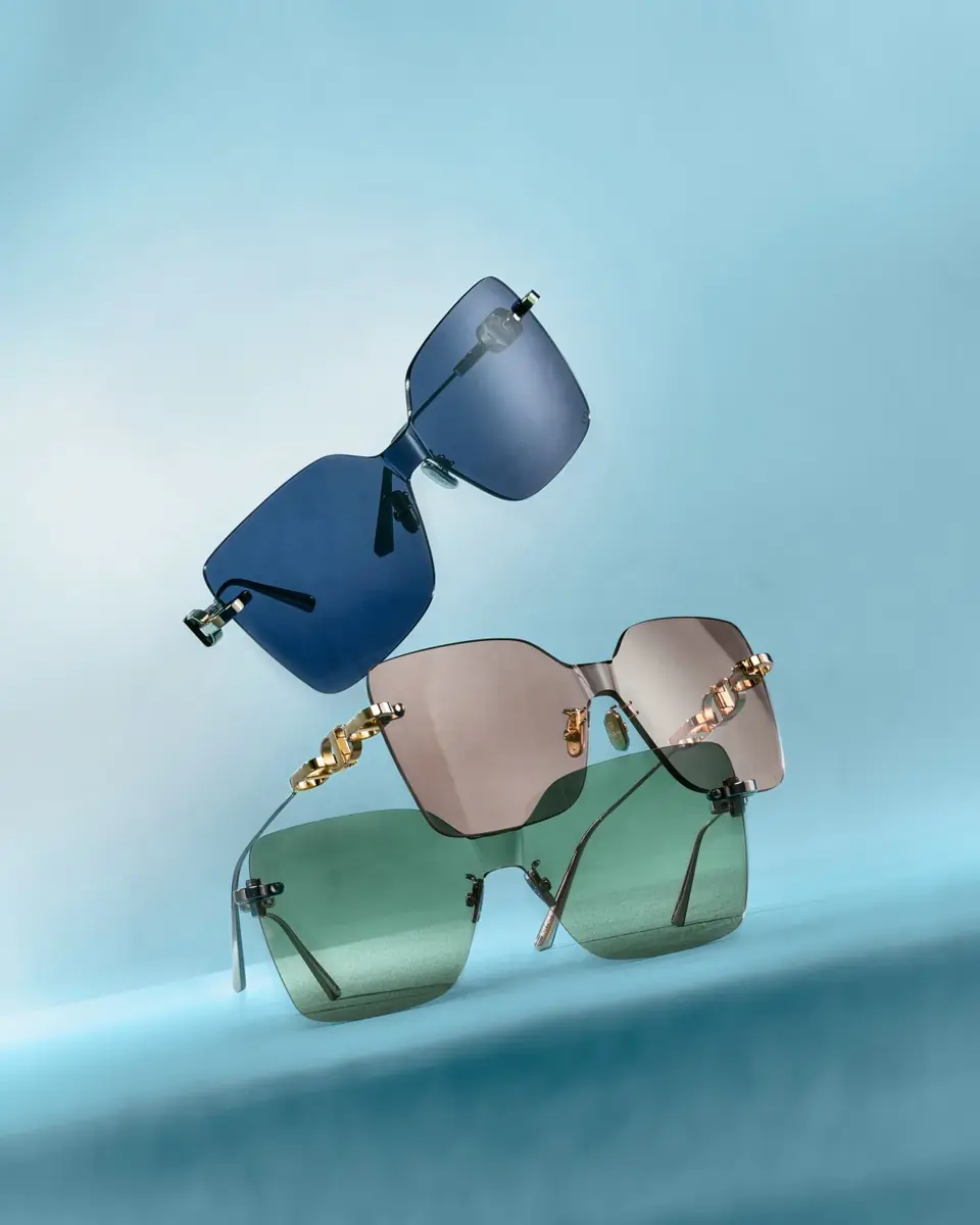 Dior CD Chain M1U Sunglasses | Thumbnail 4 Dior CD Chain M1U Sunglasses | Thumbnail 4