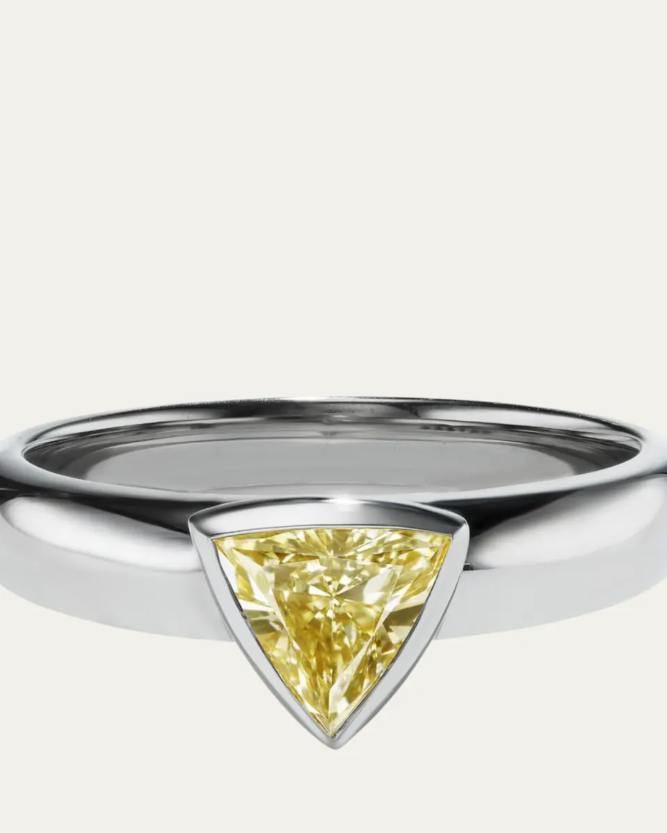 Aaryah 18K White Gold Triangular Brilliant Diamond Ellie Ring | Thumbnail 2 Aaryah 18K White Gold Triangular Brilliant Diamond Ellie Ring | Thumbnail 2
