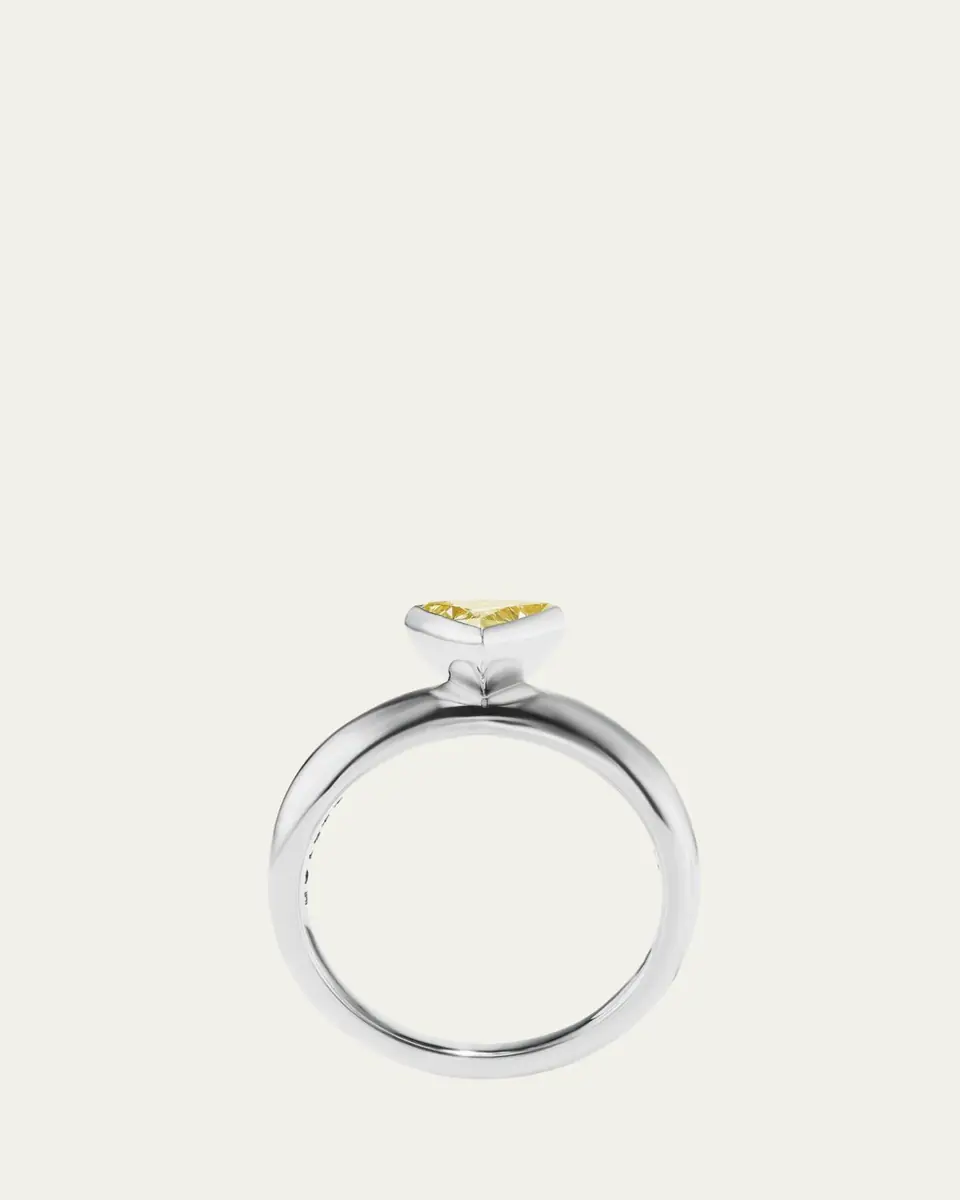 Aaryah 18K White Gold Triangular Brilliant Diamond Ellie Ring | Thumbnail 3 Aaryah 18K White Gold Triangular Brilliant Diamond Ellie Ring | Thumbnail 3