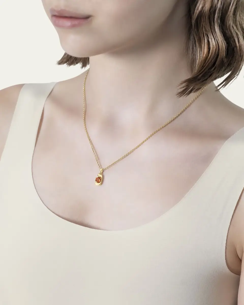Procaccia Jewelry 18K Gold Hebrew NUN Initial Necklace | Thumbnail 2