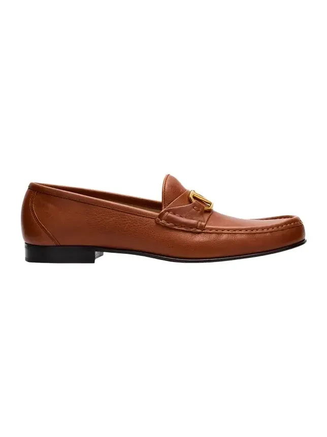 VLogo Medallion Leather Loafers VLogo Medallion Leather Loafers